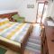 Turistická farma Tompa, Ljutomer - Dvoulůžkový pokoj 3 s manželskou postelí a terasou - Pokoj