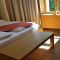Sobe Grad Goričko, Grad - Dvoulůžkový pokoj 4 s manželskou postelí a vlastní koupelnou - Pokoj