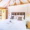 Pikol Lake Village Glamping Resort, Nova Gorica - Room - suite b (2+1) - Bedroom