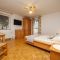 Habitaciones y apartamentos Bled 2573, Bled - Habitación Cuádruple 6 con balcón - Dormitorio