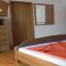 Turistická farma Logar, Cerknica - Dvoulůžkový pokoj 1 s manželskou postelí a vlastní koupelnou - Pokoj