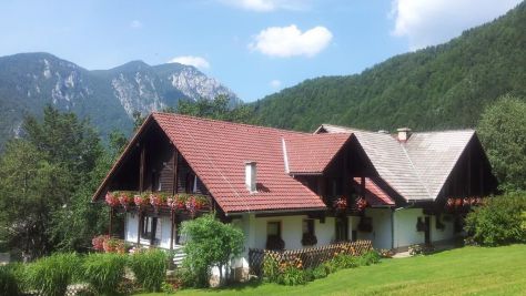 Touristischer Bauernhof Zgornji Zavratnik, Luče - Exterieur