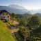 Turistická farma Perk, Logarska dolina, Solčava - Dvoulůžkový pokoj 1 s manželskou postelí a výhledem na hory - Pokoj