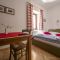 Pokoje a apartmány Kranjska Gora 9621, Kranjska Gora - Třílůžkový pokoj 1 s vlastní koupelnou - Jídelna